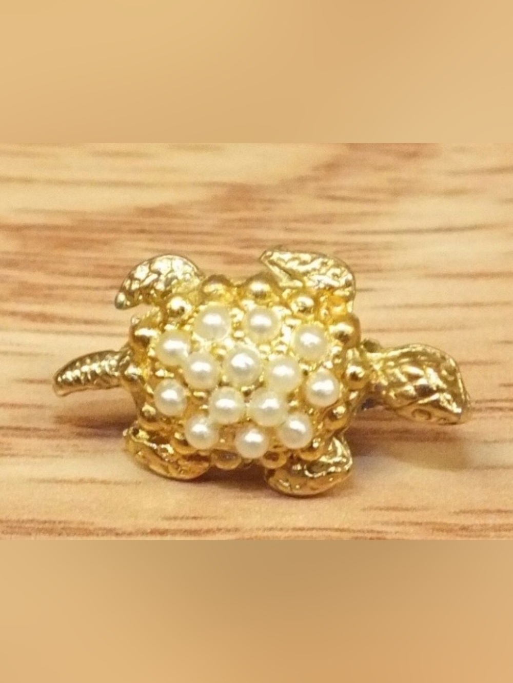 Tiny Gold Tone Turtle With Faux Pearl Shell Collectible Pin / Lapel
